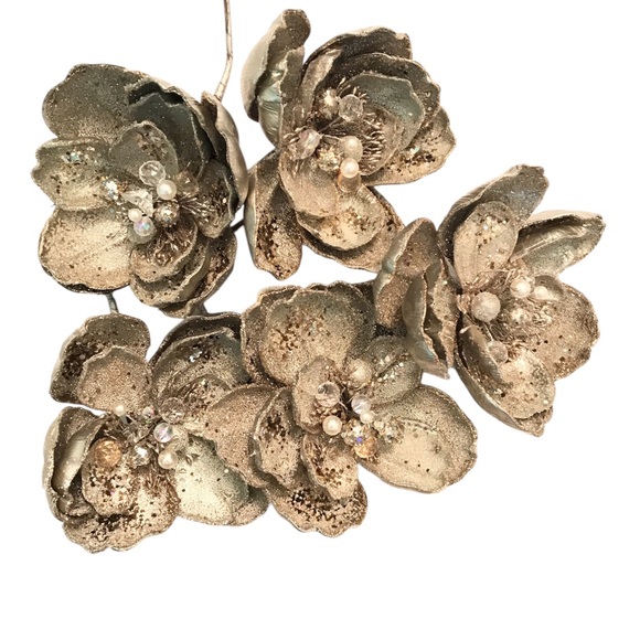 (5)- Five Jeweled Magnolia flowers - Picture 2 of 5